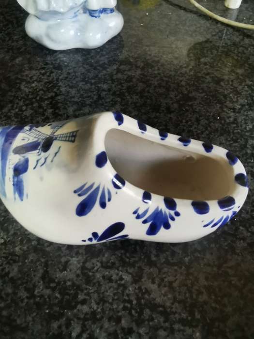 Vintage big delft shoe