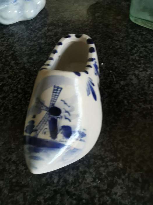 Vintage big delft shoe