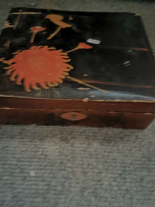 VINTAGE JEWELRY BOX