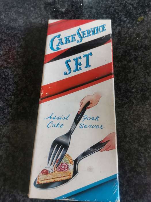 VINTAGE CAKE SET