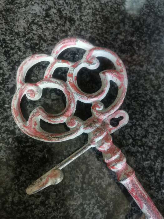 ANTIQUE IRON KEY WALL HANGER FOR CLOTHS ETC