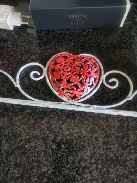 VINTAGE IRON WALL DECORATING