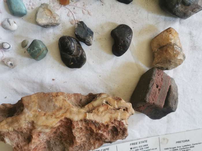 lot specimen stones