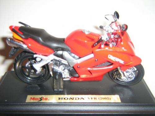 Honda VFR (2002) (Scale 118) by Maisto