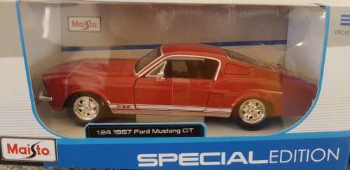 Ford Mustang GT 1967 (Scale 1:24 by Maisto Special Edition)