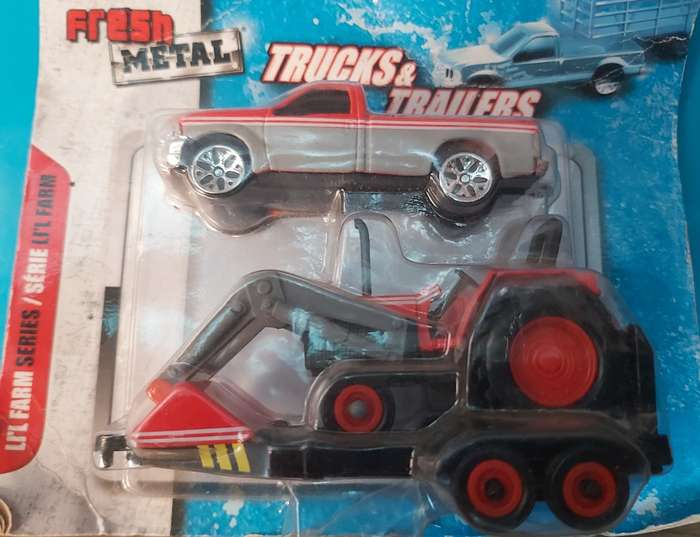Diecast - Trucks & Trailers - Li`l Farm Series by Maisto (Scale 1:64)
