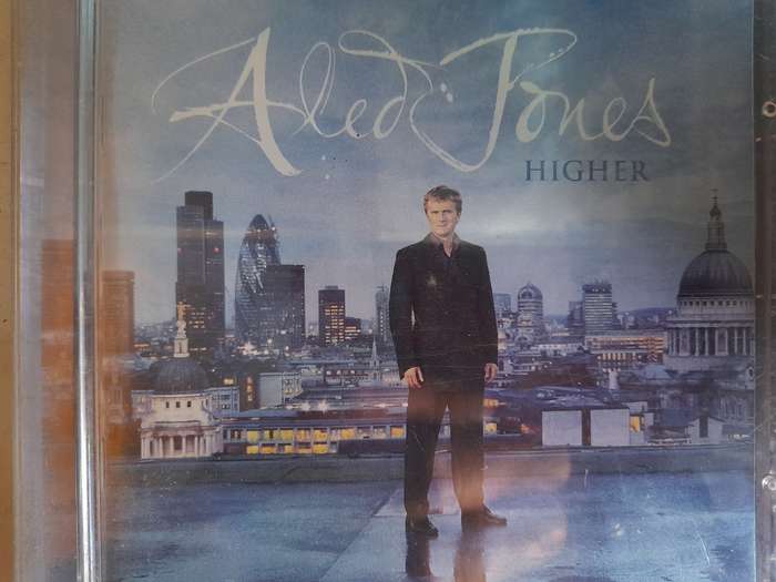 Aled Jones - Higher