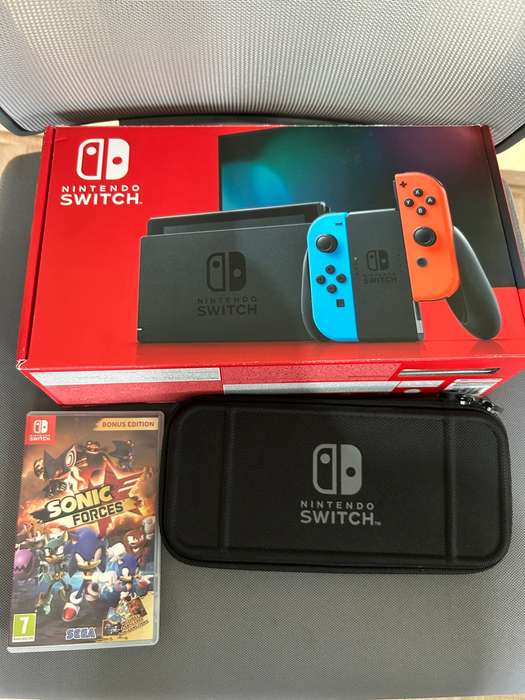 Nintendo Switch V2 Neon Red / Neon Blue + 1 Game + Case