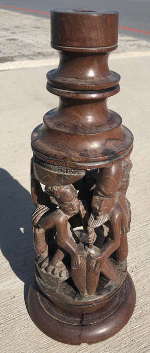 AFRICAN WOOD CARVING