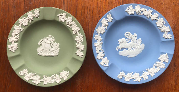 WEDGWOOD JASPERWARE SAGE GREEN AND BLUE SET OF 2 ASHTRAYS
