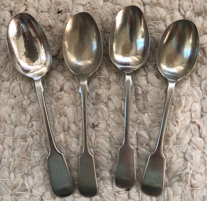 SPOONS DESERT FOUR SILVER PLATED