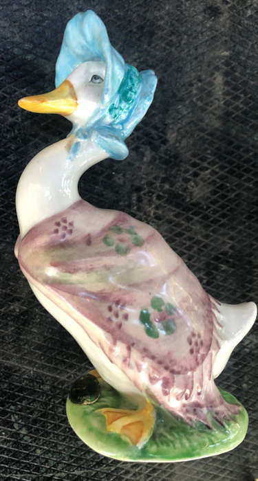 BESWICK JAMIMA PUDDLEDUCK GOLD