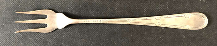 SILVER THREE TINE TRIDENT PICKLE FORK HALLMARKED 1914