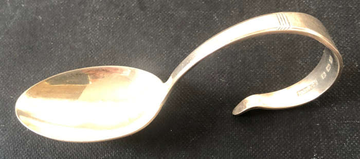 SILVER CADDY SPOON HALLMARKED 1946