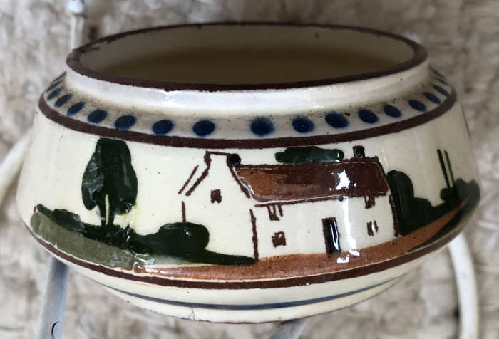 MOTTO WARE SUGAR BOWL