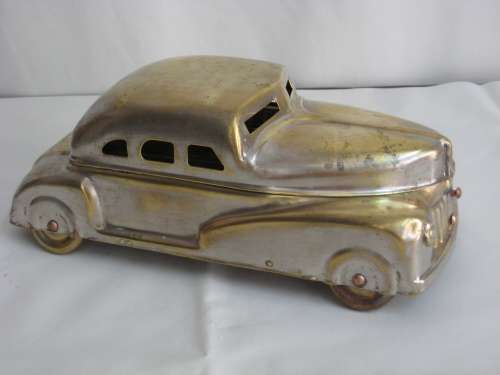 Tin or Brass - Betel Motor Cars - Like Chevrolet - Painting Holder