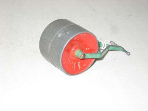 Dinky Toy Garden Roller No 105a/381  - THIS IS A TOY
