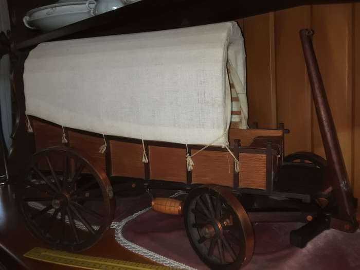 OX WAGON SCALE MODEL