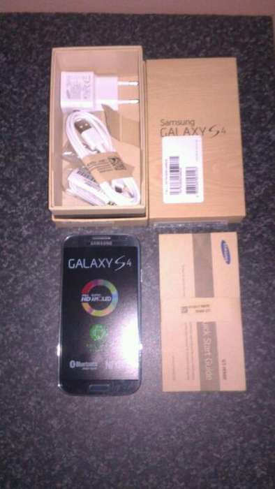 Samsung S4 Smartphone