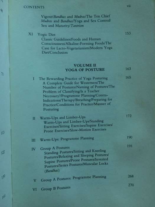 The Complete Yoga Book: Yoga of Breathing, Yoga of Posture, Yoga of Meditation - James Hewitt