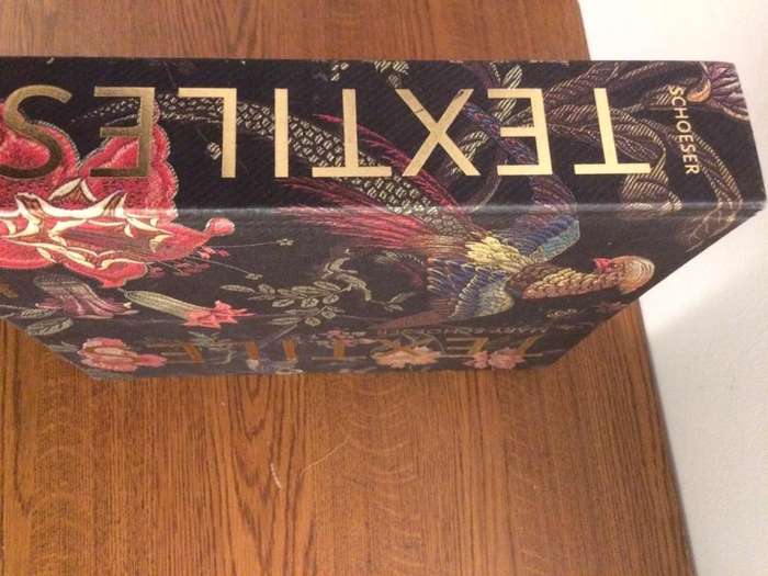 Textiles: The Art of Mankind - Mary Schoeser