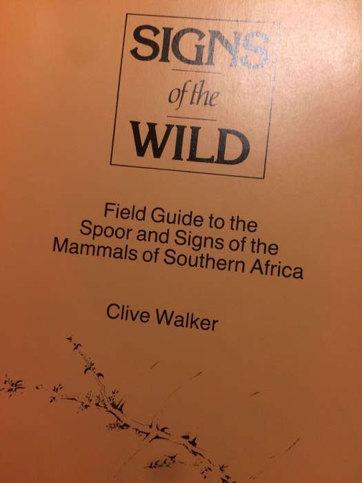 Signs of the Wild - Clive Walker (1993 4th Impression) VG+