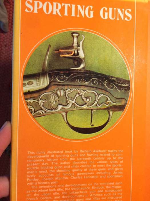 Sporting Guns - Richard Akehurst (1972 1st Edition Hardcover)