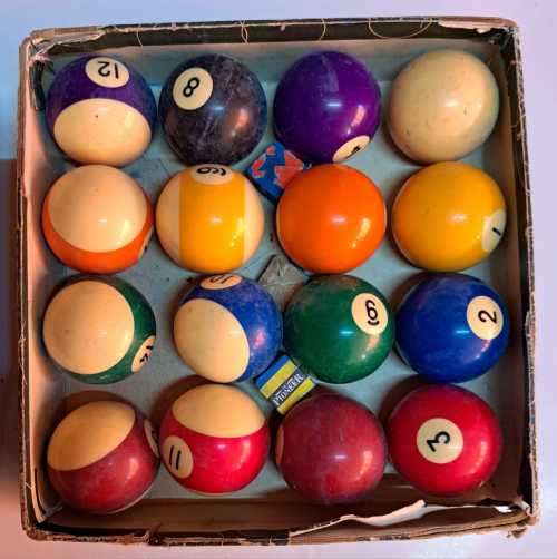 VINTAGE VERY-OLD FULL SET OF POOL-BALLS  SIZE 2 INCHES 51MM  USED???