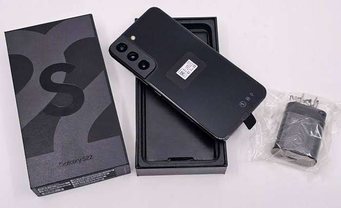 New and Sealed Samsung S22 5G - Black