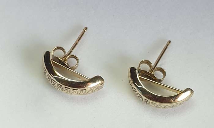 9ct Yellow Gold Earrings