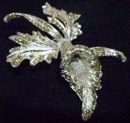 WELL DESIGNED VINTAGE MARCASITE BROACH.