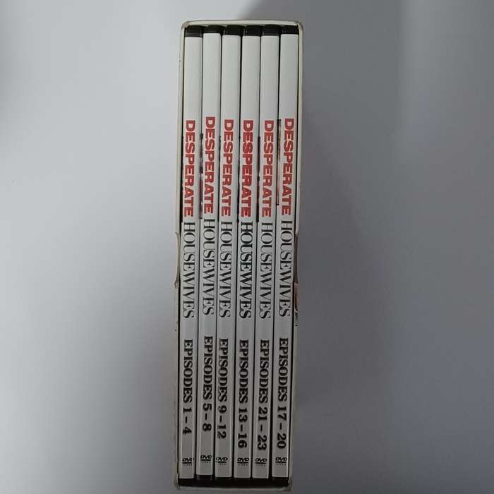 Desperate Housewives (The Complete 1st Season) DVD 6 Disc Set