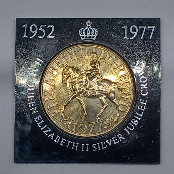 1977 Queen Elizabeth II Silver Jubilee Commemorative Crown Coin