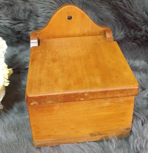 VINTAGE SALT KEEPER