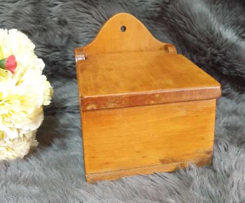 VINTAGE SALT KEEPER