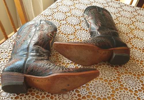 Cowgirl Boots Size 6 Purchased in USA