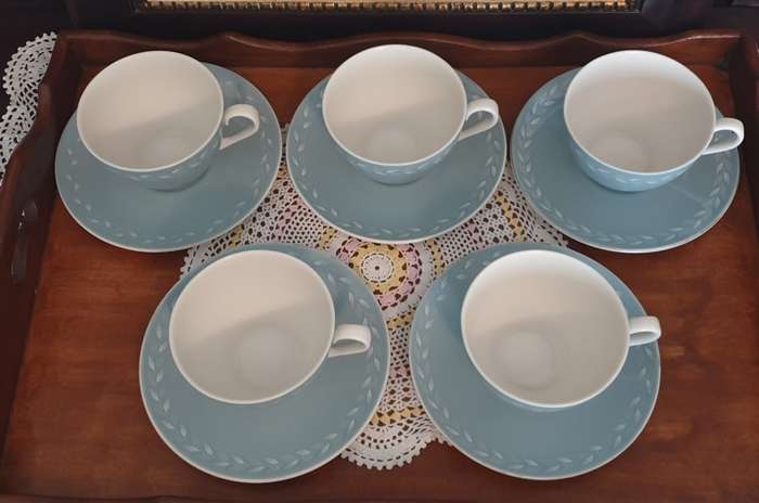 ROYAL DOULTON SET | KITCHEN | DECOR | TEA PARTY | COLLECTABLE| GOOD CONDITION |