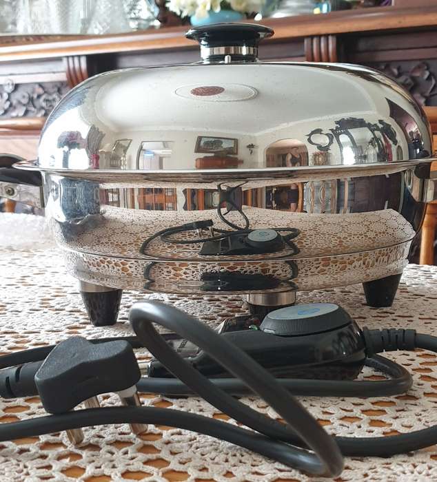 AMC Electric Frying Pan