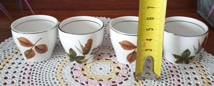 MIDWINTER | EGG CUPS AND TRAY | VINTAGE | DECOR |