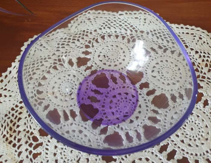 Six  Glass Bowls  for Your Collection | Home | Good condition | Like NEW |