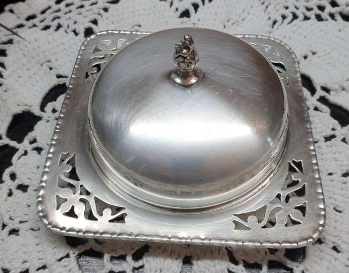 SILVER PLATED BUTTER DISH WITH LID
