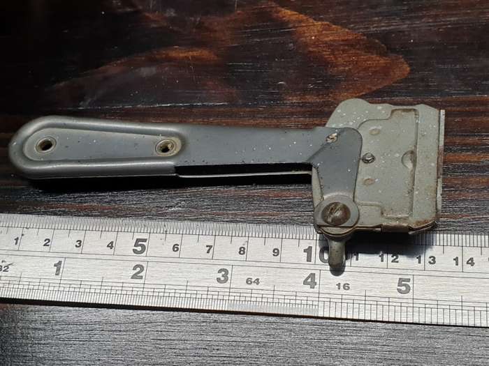 Vintage circa 1950`s Red Devil `Jak-Nife`