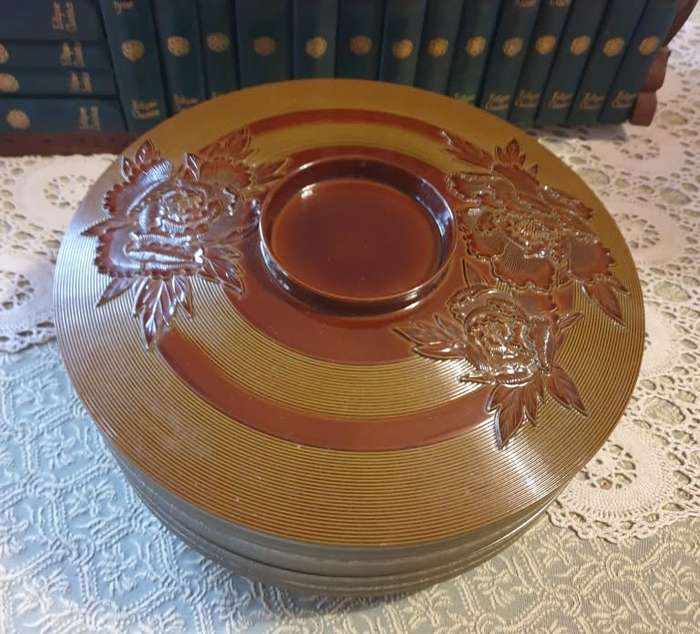 Vintage Made in Japan hard plastic snack bowl