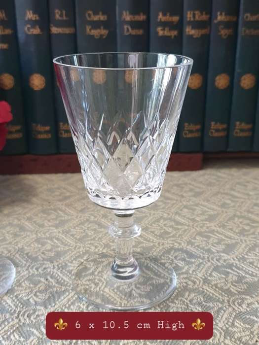5 CRYSTAL SHERRY GLASSES