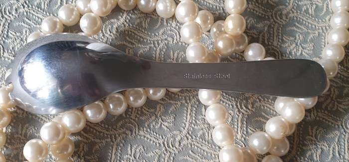STAINLESS STEEL KITTY SERVING SPOON