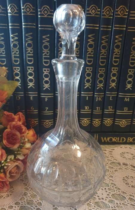 Beautiful Decanter | Decor |
