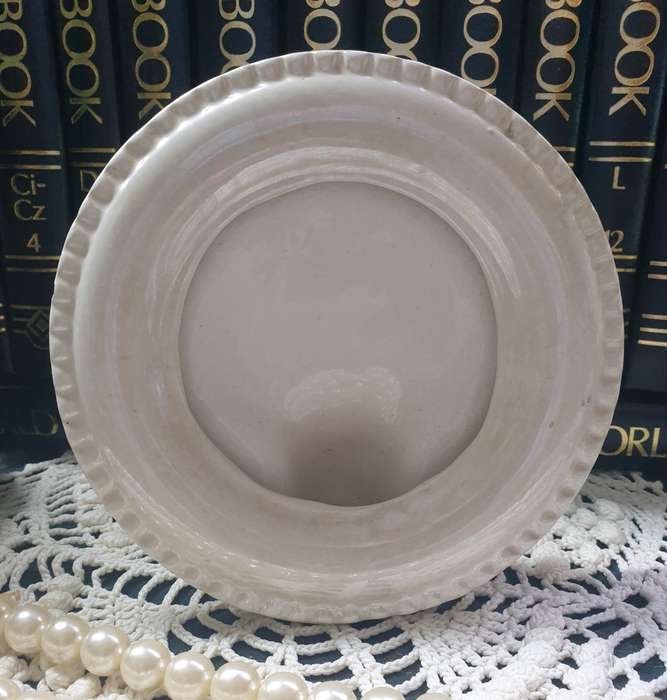 Vintage Round Porcelain Picture Frame | 1980`s |