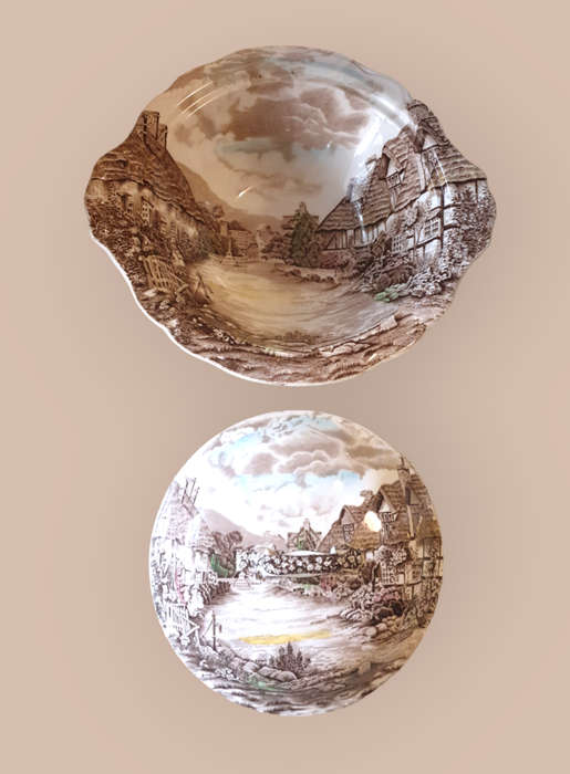 Olde English Country Side Johnson Bros | serving bowl | Manufactured 1970-1979 | 01 |