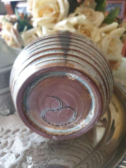POTTERY VASE