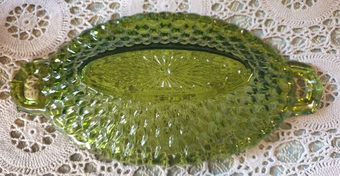 1970S INDIANA GLASS  OLIVE GREEN PICKLE DISH